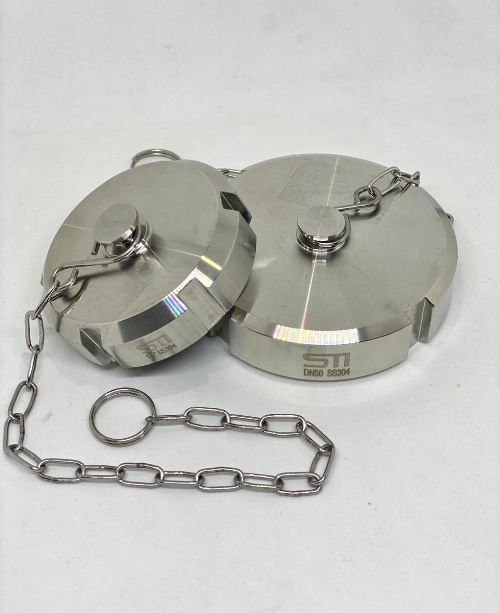 TAPA CIEGA SMS INOXIDABLE SANITARIA 304 (SMS BLIND COVER) CON CADENA